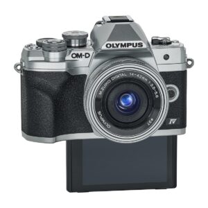 Olympus OM-D E-M10 Mark IV (14-42mm)
